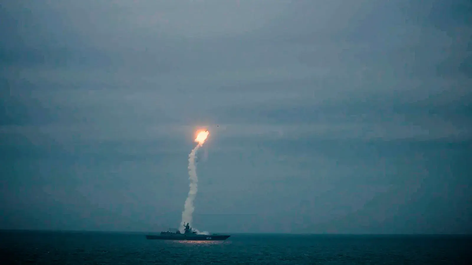 РФ прицілює зброю в Данських протоках: чому інциденти з ВМФ РФ — це тест на стійкість НАТО
